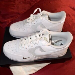 Nike Air Force 1 '07 LV8